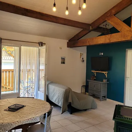 Holiday home Des Iles 09 Ariege