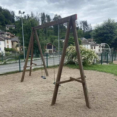 Des Iles 09 Ariege Seix